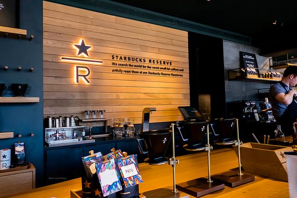 Starbucks Reserve Coffee Bar - Siphon Review - Vancouver