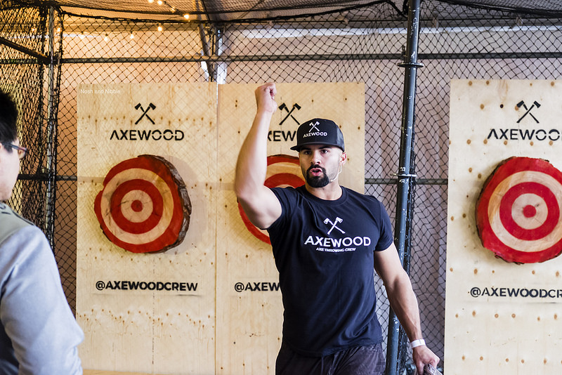 harvest-haus-axe-throwing-instruction