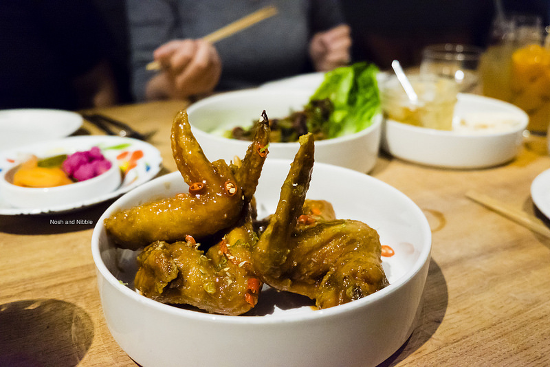 kin-khao-pretty-hot-wings