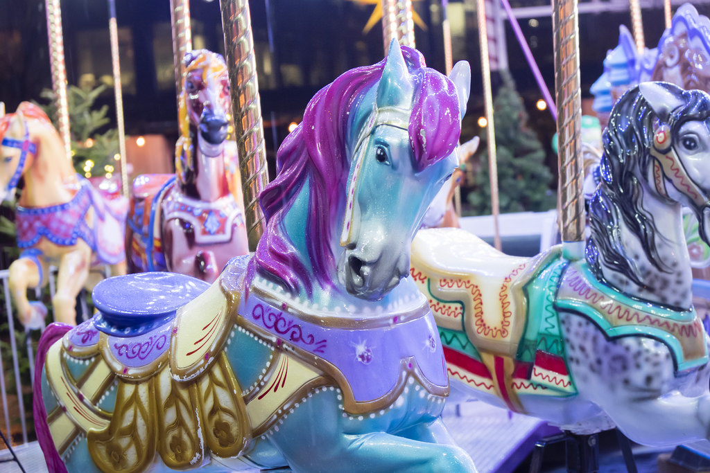 vancouver-christmas-market-2017-carousel