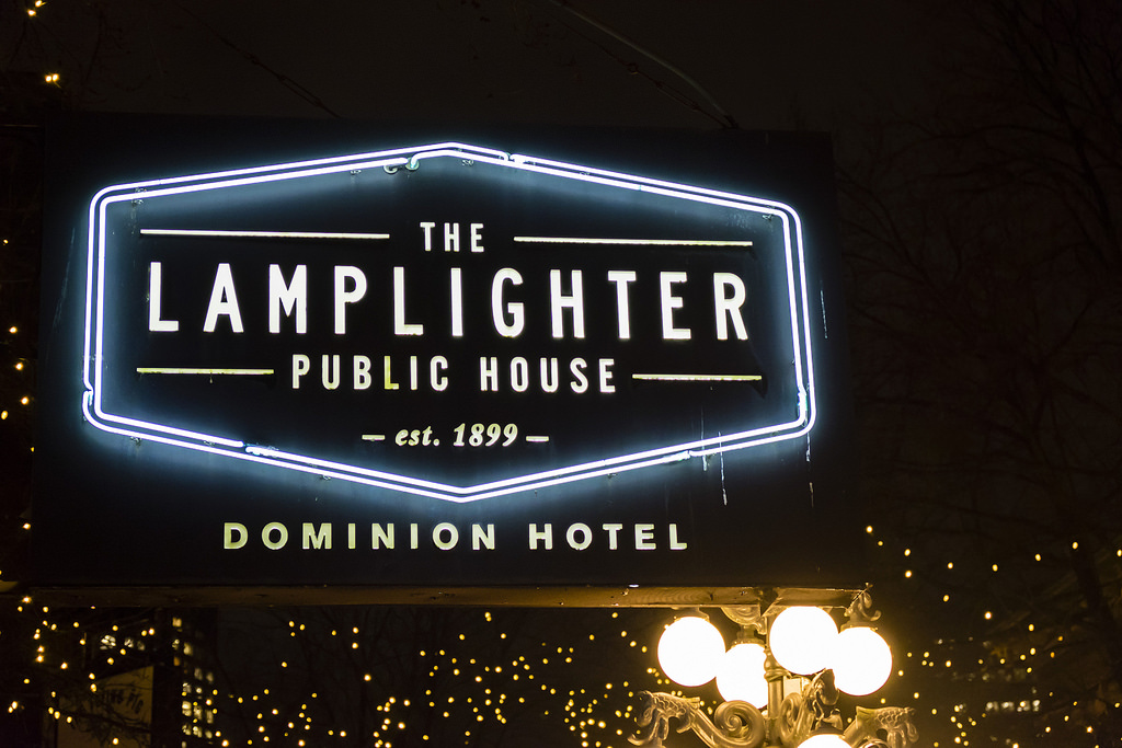 lamplighter-pub-outside