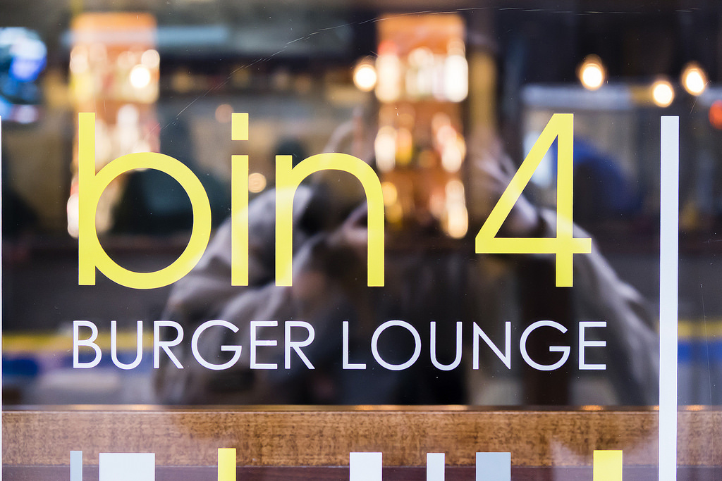 bin-4-burger-lounge-outside