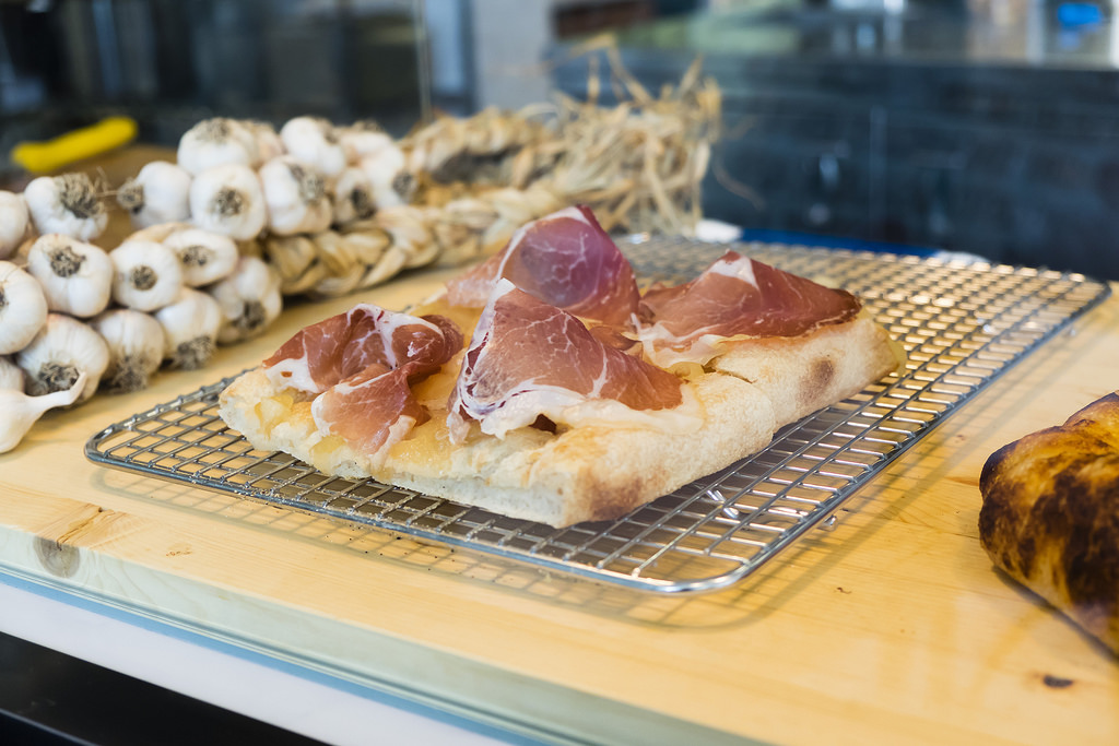 caffe-beppe-salumi-pizza