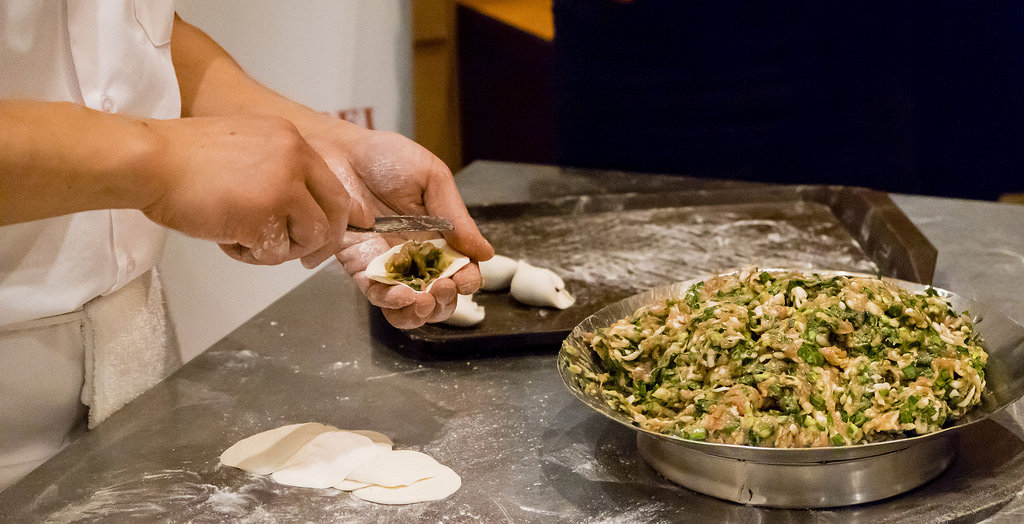 peaceful-restaurant-dumpling-stuffing