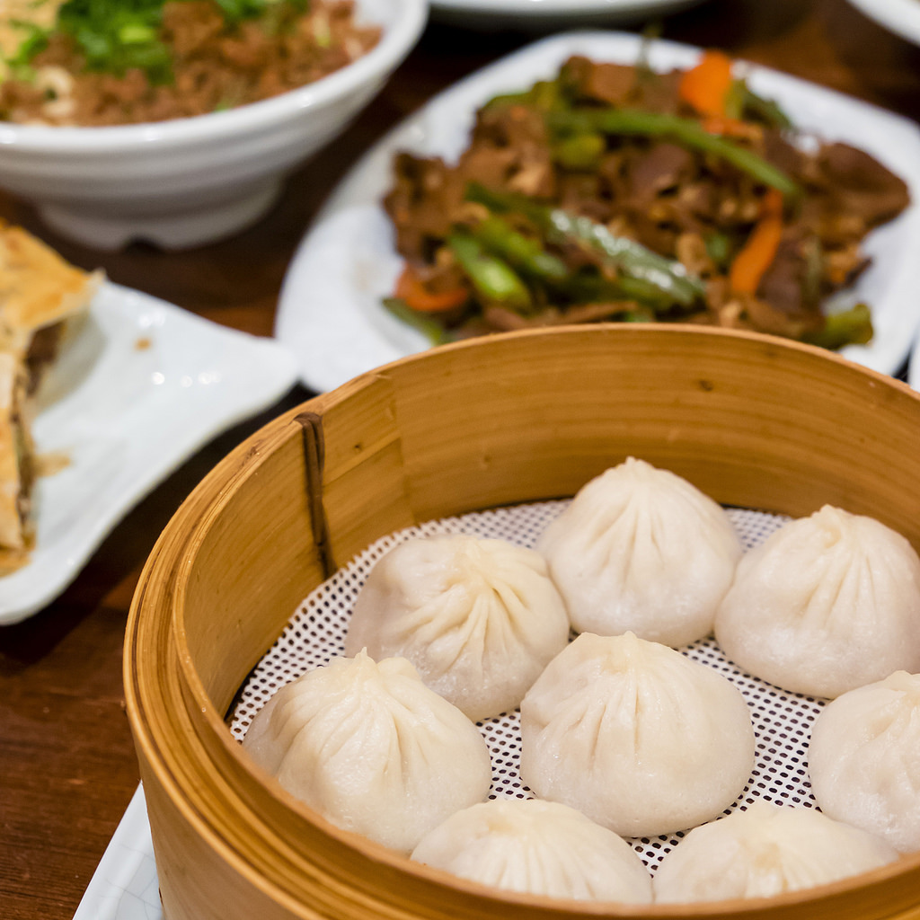 peaceful-restaurant-xiao-long-bao