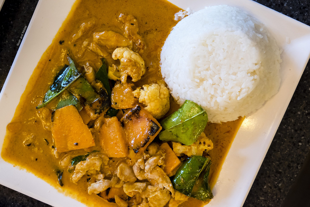 rice-and-noodle-panang-curry