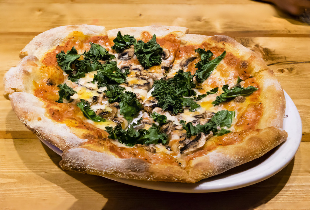 the-blenheim-mushroom-kale-pizza