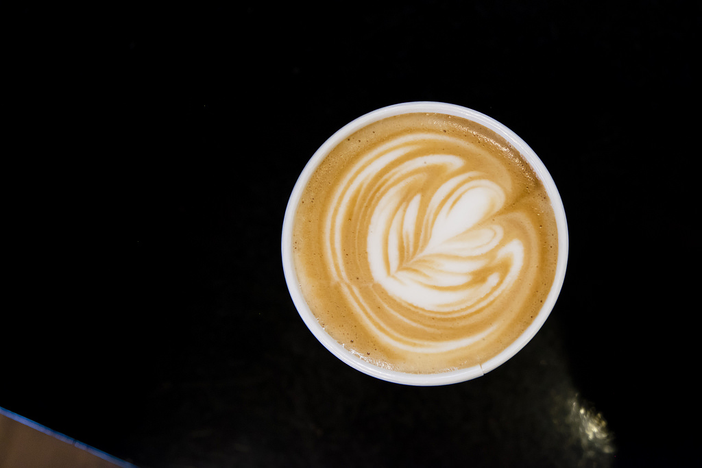 heart-coffee-latte