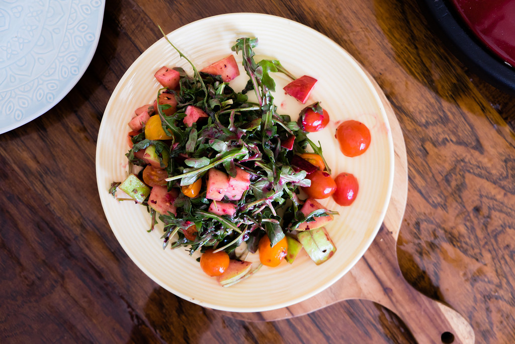 moltaqa-apple-arugula-salad