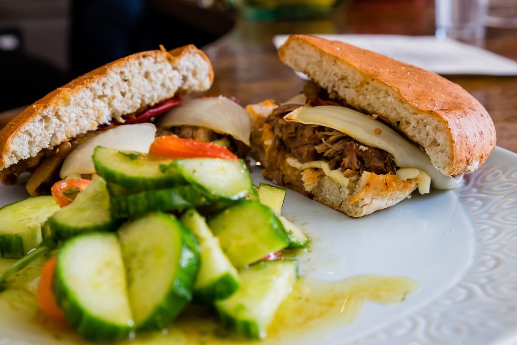 moltaqa-cumin-roasted-lamb-sandwich