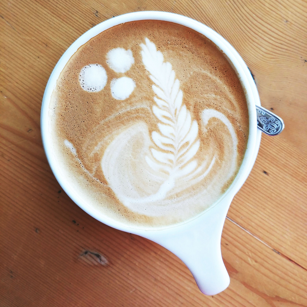 backyard-eatery-latte
