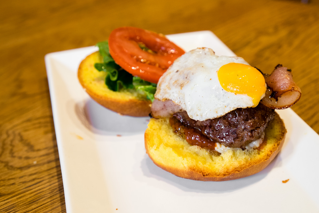 tasting-plates-west-end-pasture-plate-burger