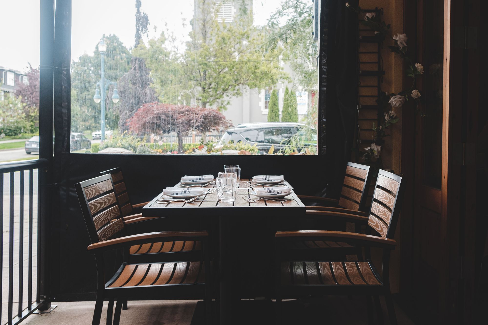 Land & Sea Restaurant Vancouver – Patio