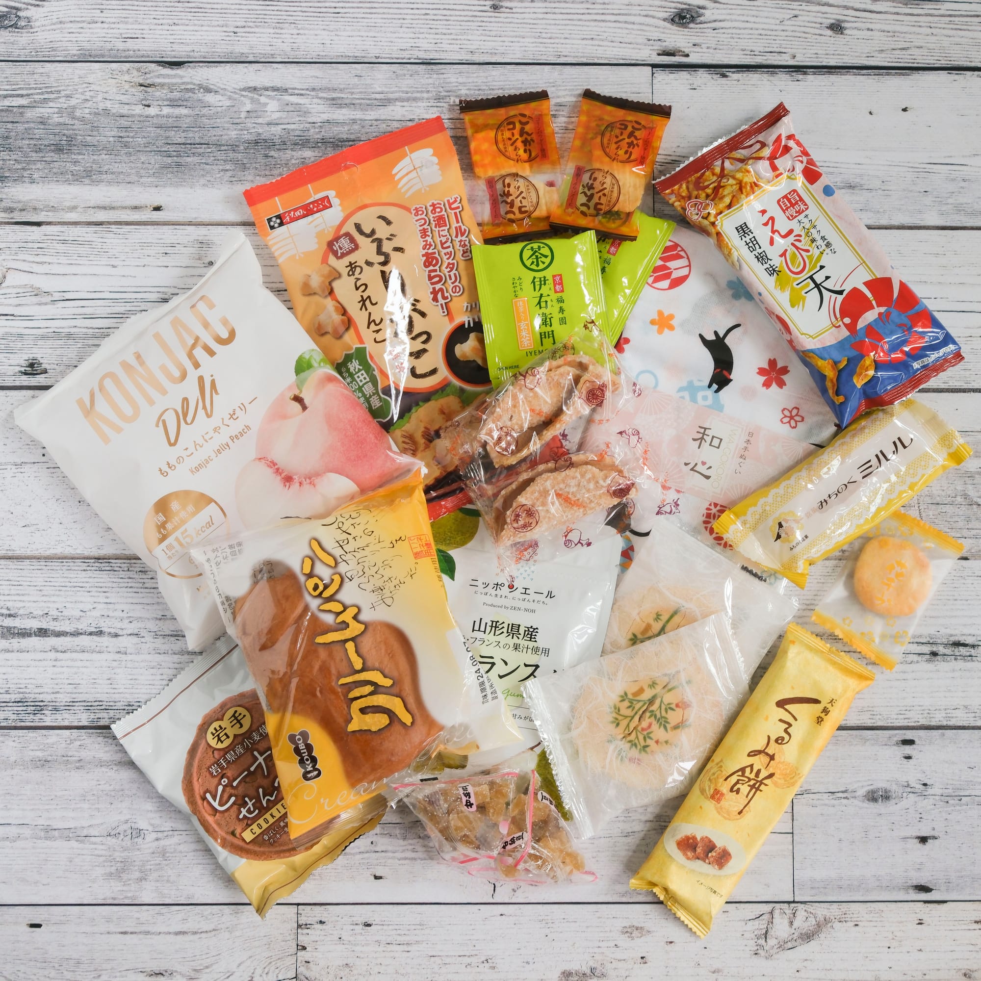 Sakuraco and TokyoTreat [OVERVIEW] – Japanese Snack Boxes for July 2024