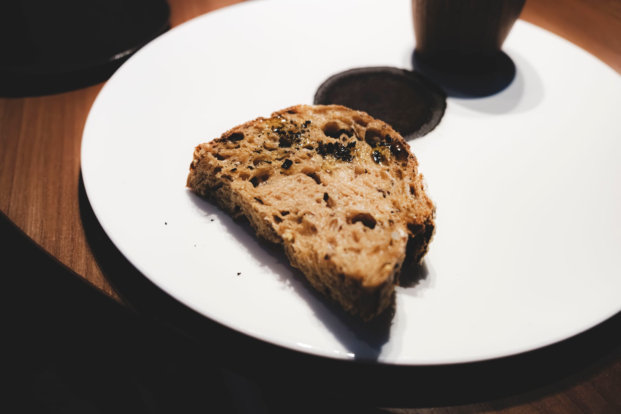 Moss Restaurant – Starter Bread with Volcanic Salt