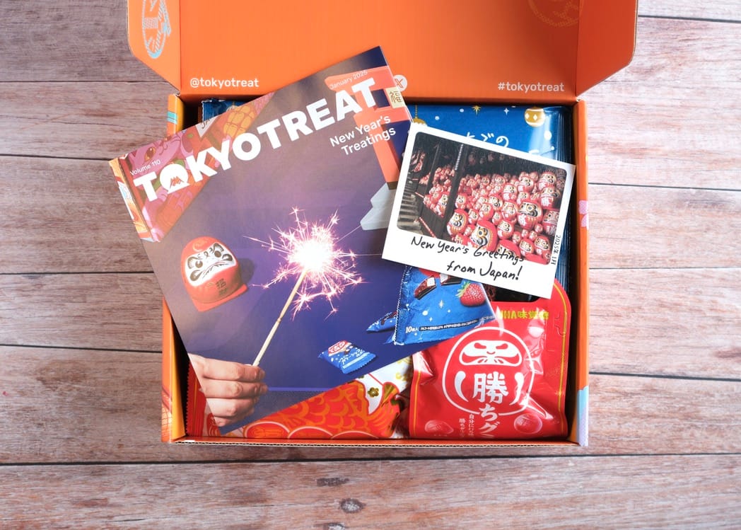 TokyoTreat Subscription Box - Opening the Box