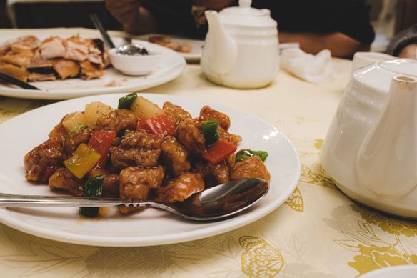 Golden Paramount Seafood Restaurant [REVIEW] – Amazing Sweet and Sour Chicken in Richmond