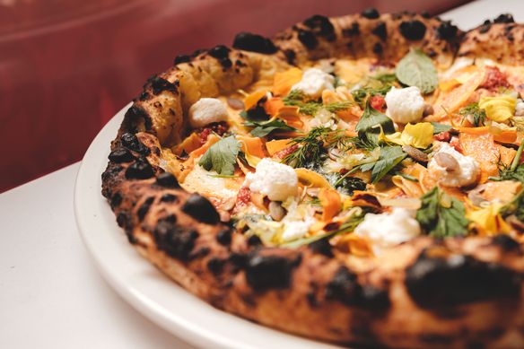 Gastronomy – Evolution of Pizza in Gastown [OVERVIEW]